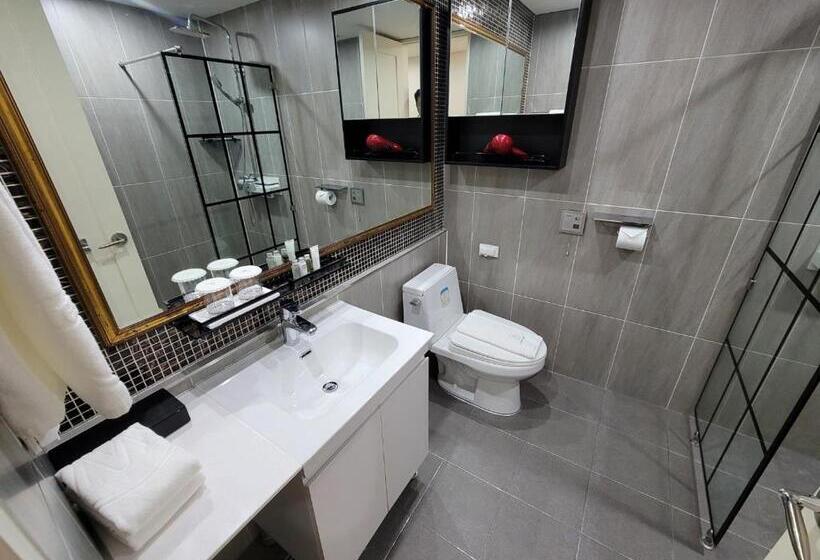 اتاق لوکس, W Residence Hotel Centum City