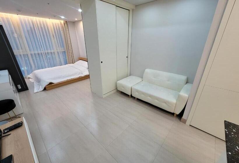 اتاق لوکس, W Residence Hotel Centum City