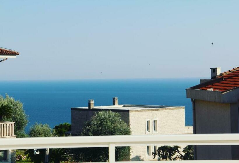 سوییت خانوادگی, Prijevor Apartments