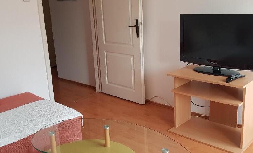 آپارتمان 1 خوابه با چشم‌انداز, Vila Zlatar