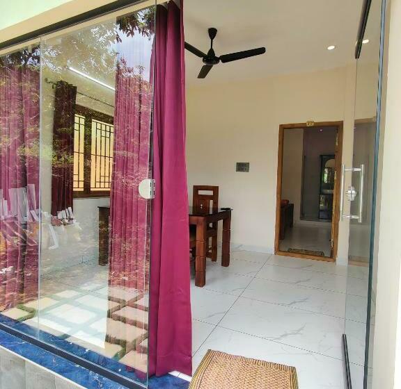 デラックスルーム, Edenvilla