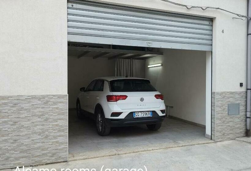 Трехместный Номер Стандарт с Балконом, Alcamo Rooms Con Garage Privato