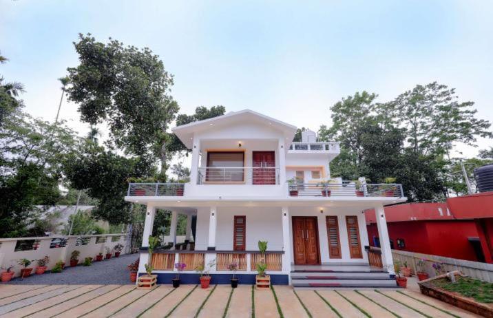 Вилла 3 Спальни, Greenfield Homestay