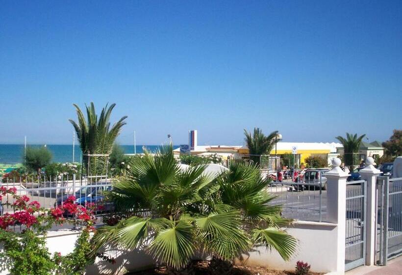 آپارتمان 1 خوابه با تراس, Residence Nettuno