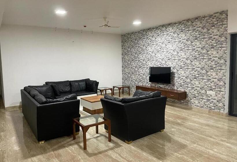 اتاق استاندارد با تخت بزرگ, Royal Nest Premium