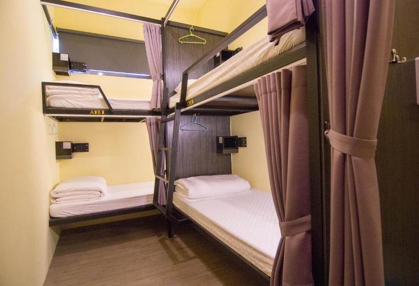 اتاق استاندارد سه تخته با سرویس بهداشتی مشترک, Backpackers Hostel   Taipei Changchun