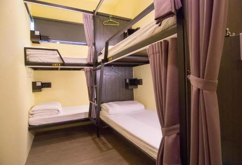 اتاق استاندارد سه تخته با سرویس بهداشتی مشترک, Backpackers Hostel   Taipei Changchun