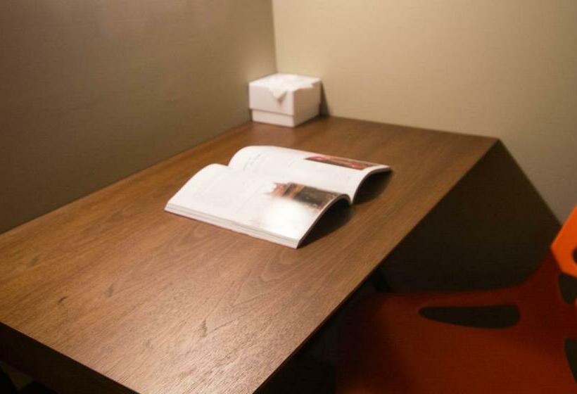 اتاق استاندارد یک نفره, Backpackers Hostel Taipei Changchun