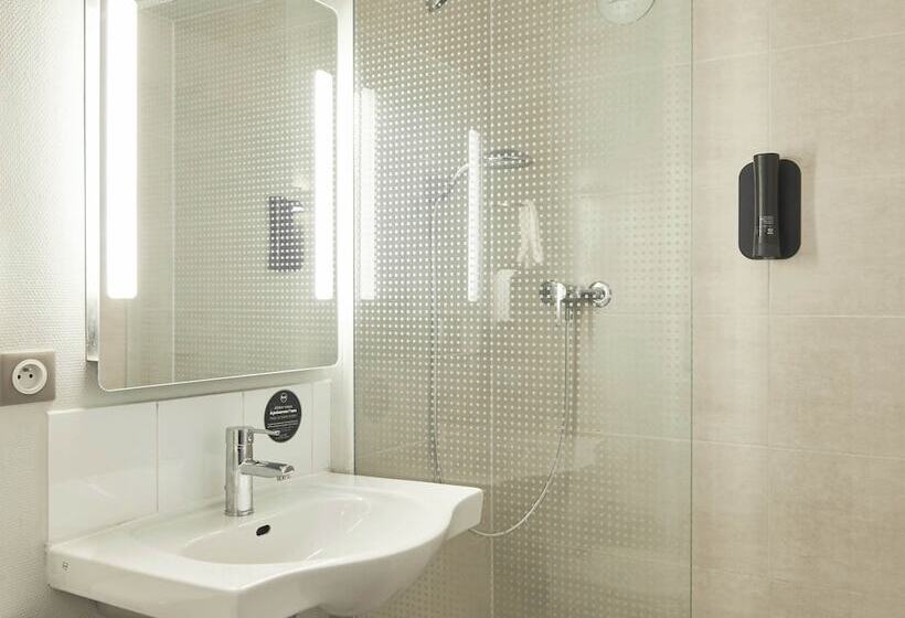 四人标准间, B&b Hotel La Queue En Brie