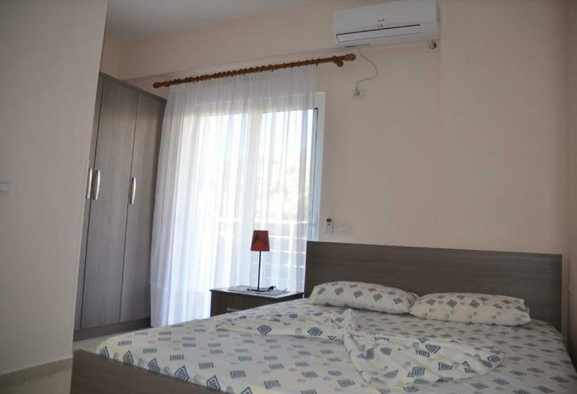 Triple Room Sea View, Erioni