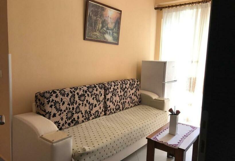 Triple Room Sea View, Erioni