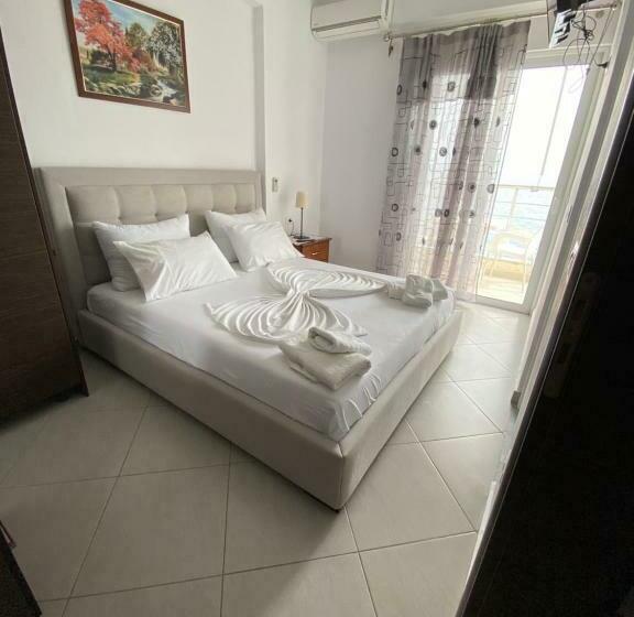 Triple Room Sea View, Erioni