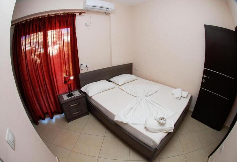 Triple Room Sea View, Erioni