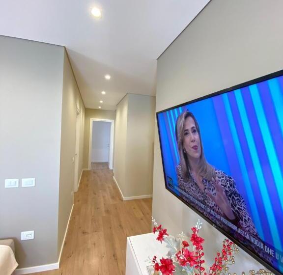 شقة غرفتين, Erioni