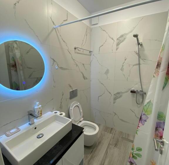 شقة غرفتين, Erioni