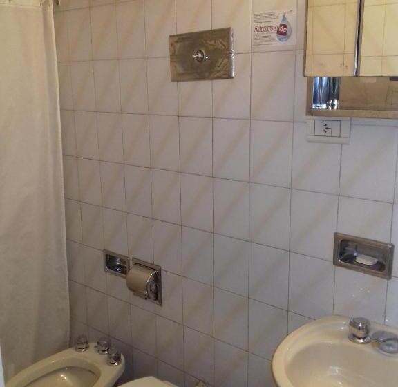 غرفة أساسية ثلاثية, Milena