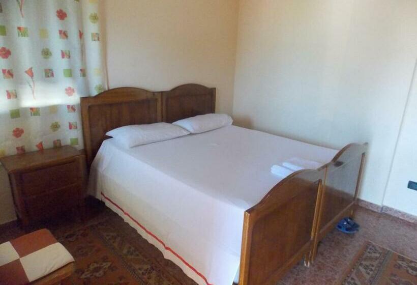 דירת חדר נוף לים, Onorato