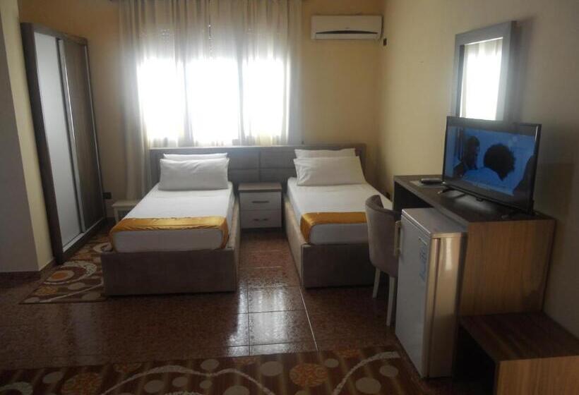 דירת חדר סופריור, Onorato