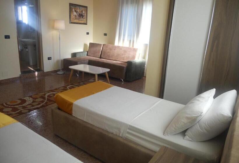 דירת חדר סופריור, Onorato