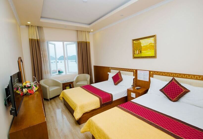 اتاق اجرایی سه نفره, Phu Thanh Sea View