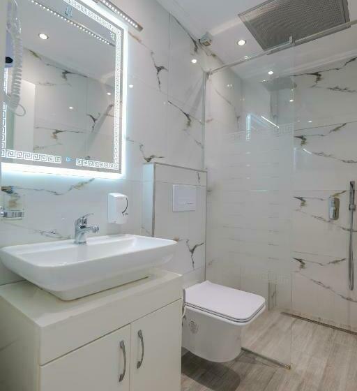 اتاق استاندارد با چشم‌انداز دریا, Republika