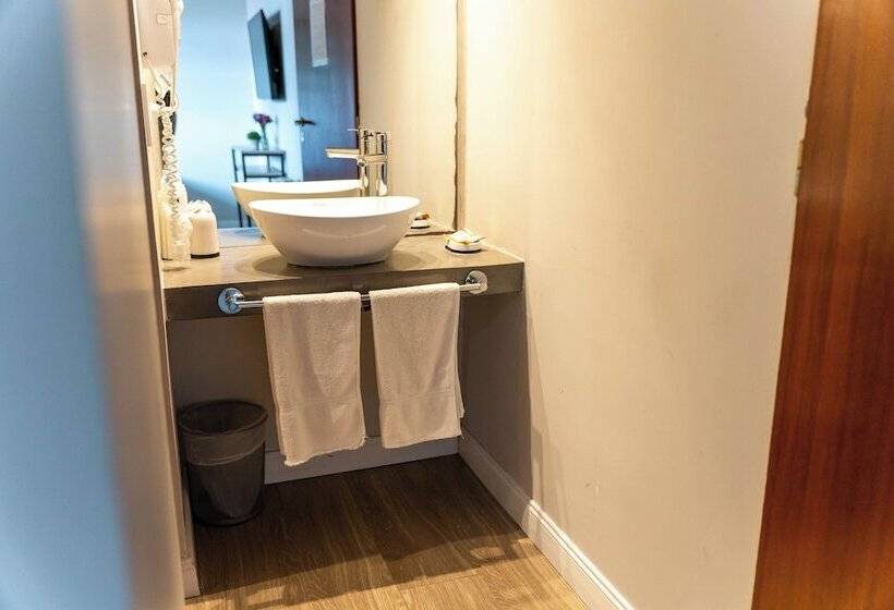 스탠다드 트리플 룸, O2 Hotel Valeria Del Mar