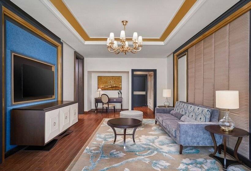Люкс Клуб, Sheraton Can Tho