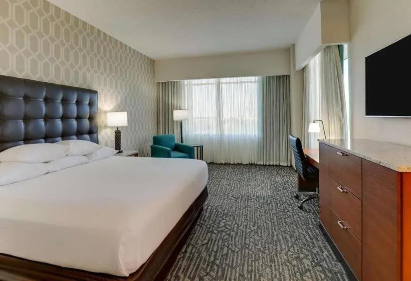 身障者適用スイートルーム, Drury Plaza Hotel Dallas Arlington