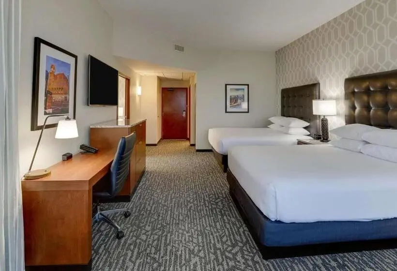クイーンサイズベッドのスイートルーム, Drury Plaza Hotel Dallas Arlington