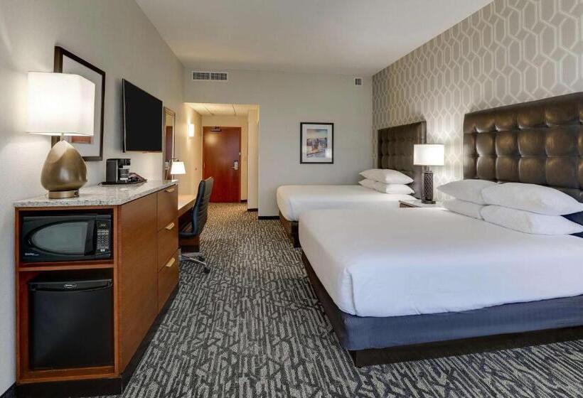 חדר דלוקס מותאם לאנשים עם מוגבלויות, Drury Plaza Hotel Dallas Arlington