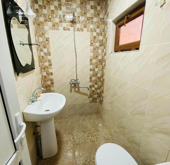 اتاق استاندارد سه نفره, Guest House Khatuna