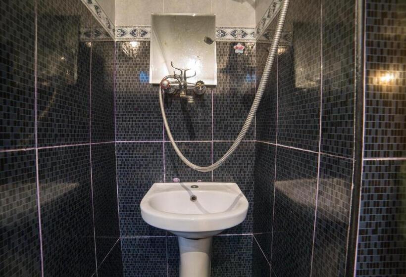 اتاق استاندارد, Guest House Khatuna