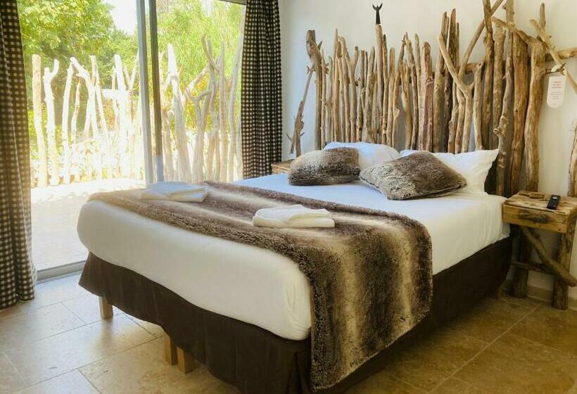 חדר סטנדרט, Manade Des Baumelles