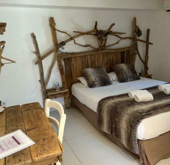 חדר סטנדרט, Manade Des Baumelles