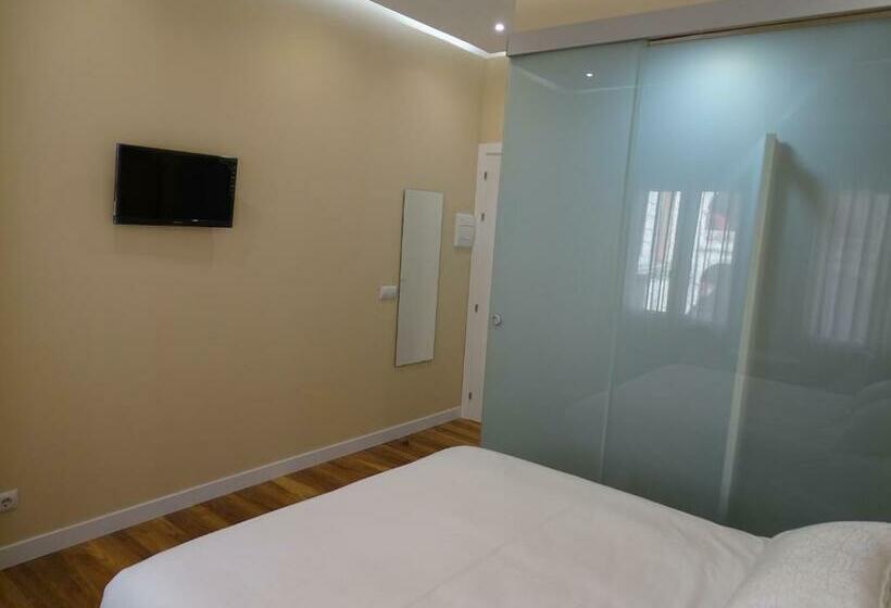 اتاق استاندارد با چشمانداز باغ, Urban Burgos