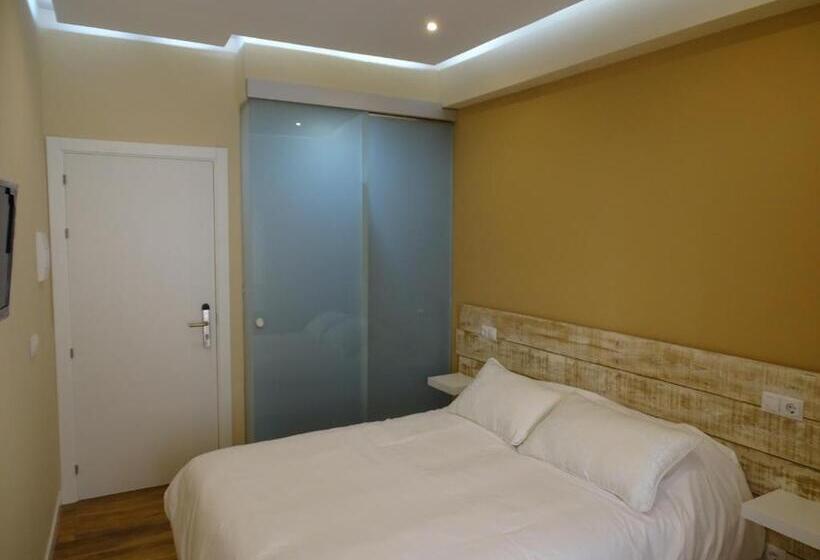 اتاق استاندارد, Urban Burgos