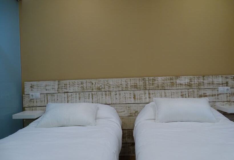 اتاق استاندارد, Urban Burgos