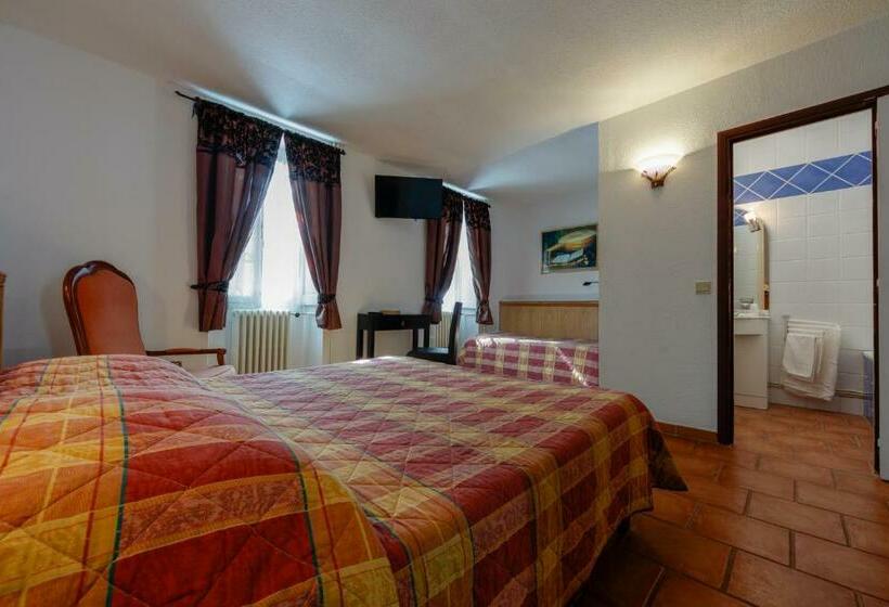 חדר סופריור, Carmel