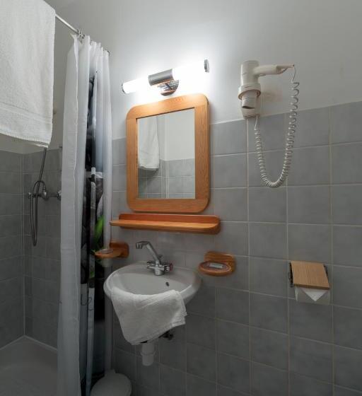 חדר סטנדרט יחיד, Carmel