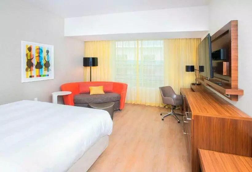 Standard Room King Size Bed