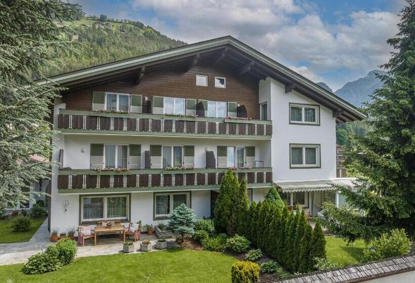 Номер Стандарт Индивидуальный с Балконом, Garni Zimmerhofer