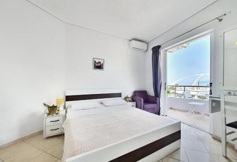 غرفة قياسية, Joan