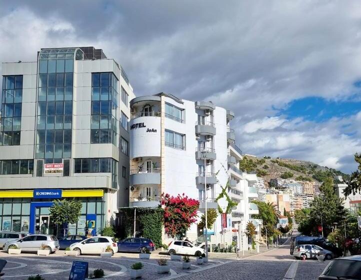 جناح جونيور مطلّ علي البحر, Joan