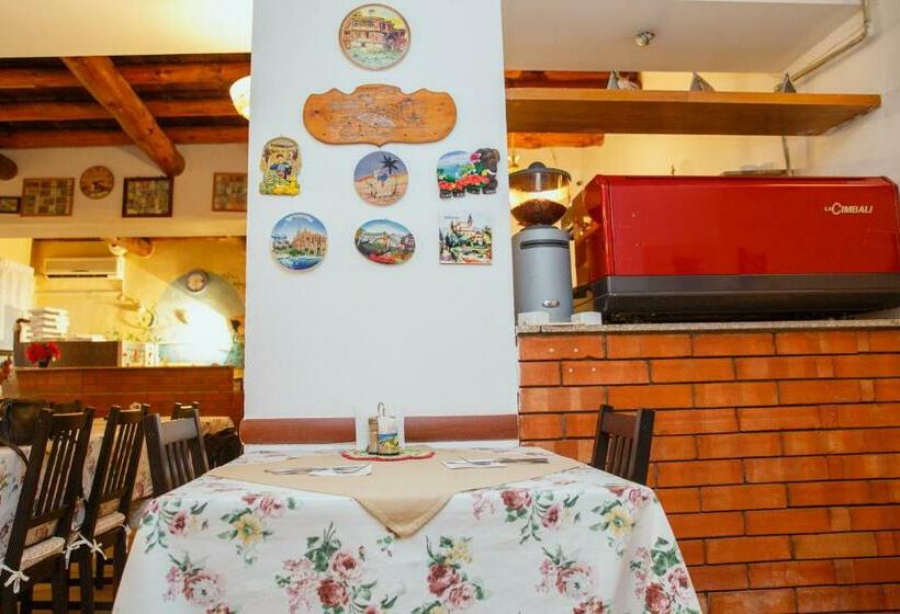 اتاق اکونومی, Mini Hotel Venezia