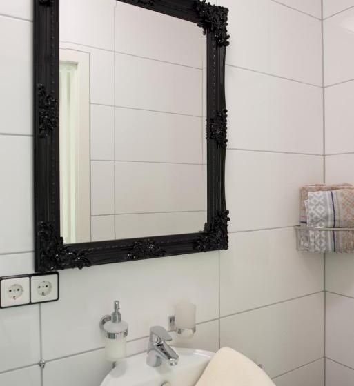 غرفة أساسية فردية, Pension Gino