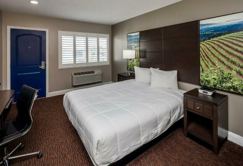Номер Стандарт, Vallejo Inn