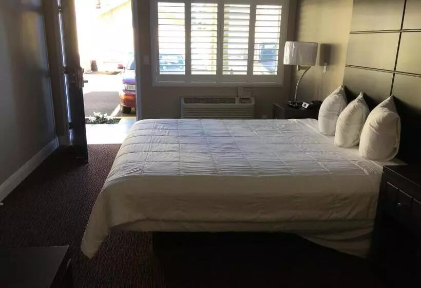 身障者適用スタンダードルーム, Vallejo Inn