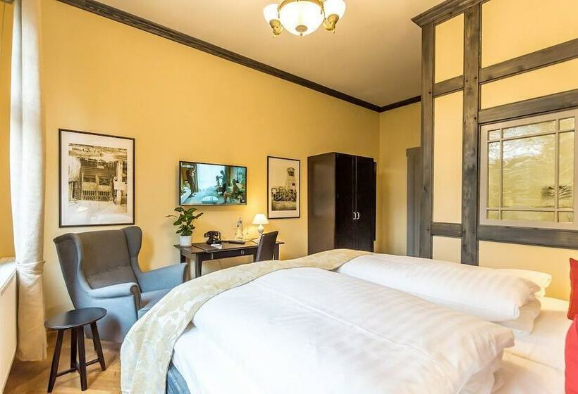 غرفة قياسية, Waldschlosschen Wangen