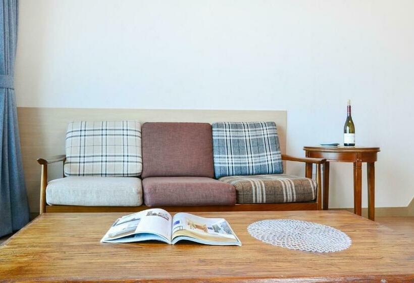 Cameră Deluxe cu Vedere la Mare cu Balcon, Jeju Resort