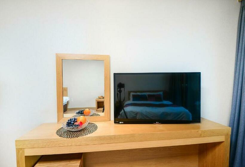 Cameră Standard cu Vedere la Mare cu Balcon, Jeju Resort